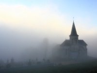 eglise st franc dans brume_1.JPG