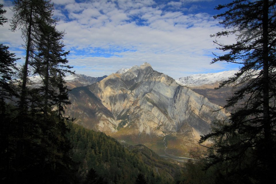 croix des tetes depuis montrich 23