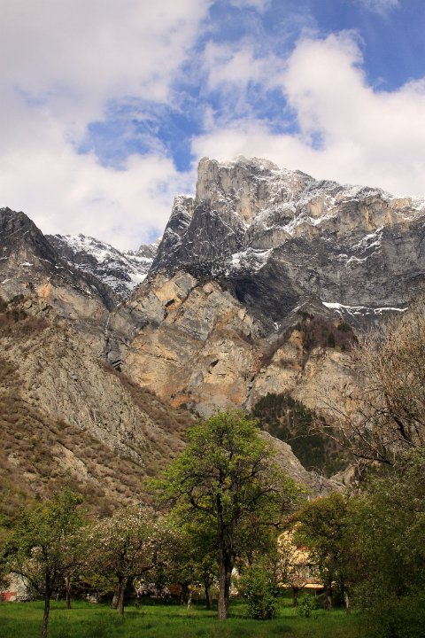 croix des tetes en avril 14