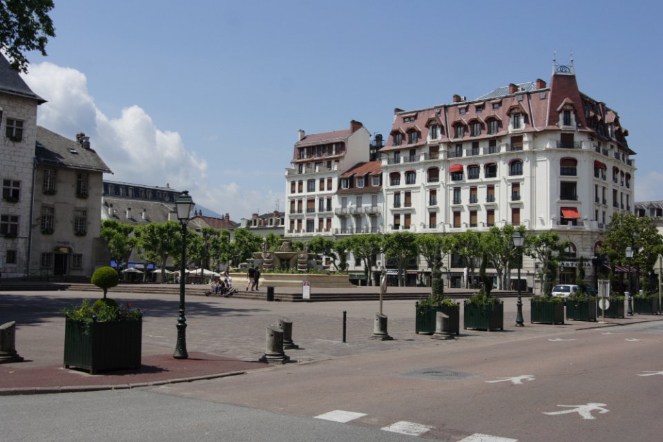 Aix hotel de ville 02