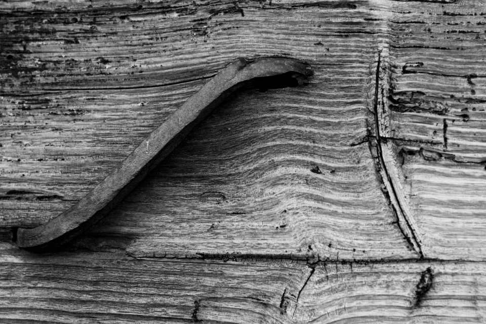 courbes vieux metal et bois